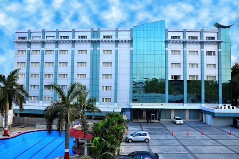 manasarovar the fern, begumpet