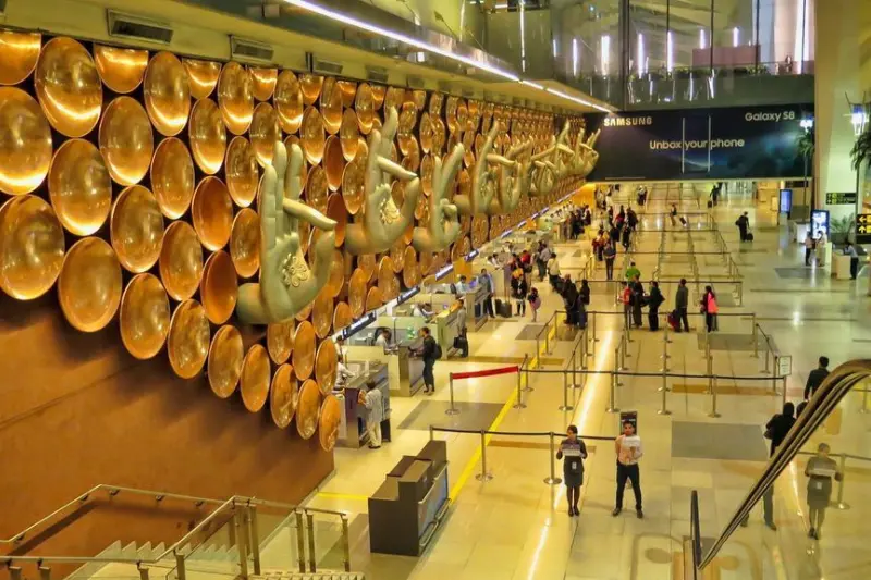 arrival at delhi airport